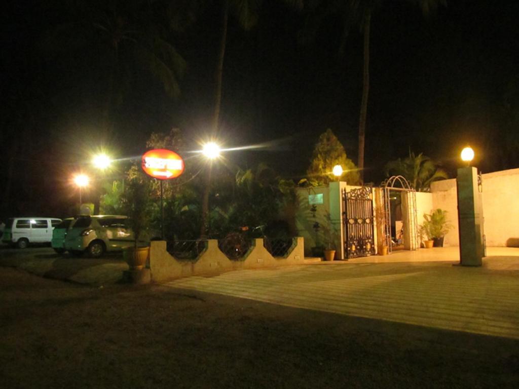 Hotel Sai Regency Daman Exterior foto