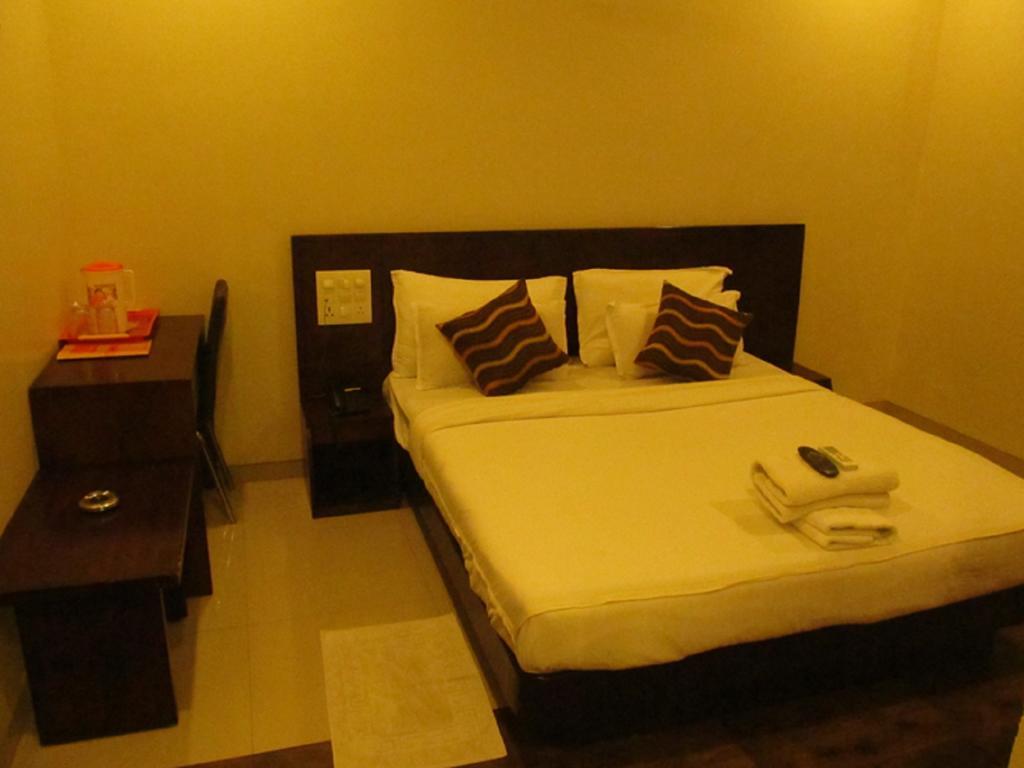Hotel Sai Regency Daman Exterior foto