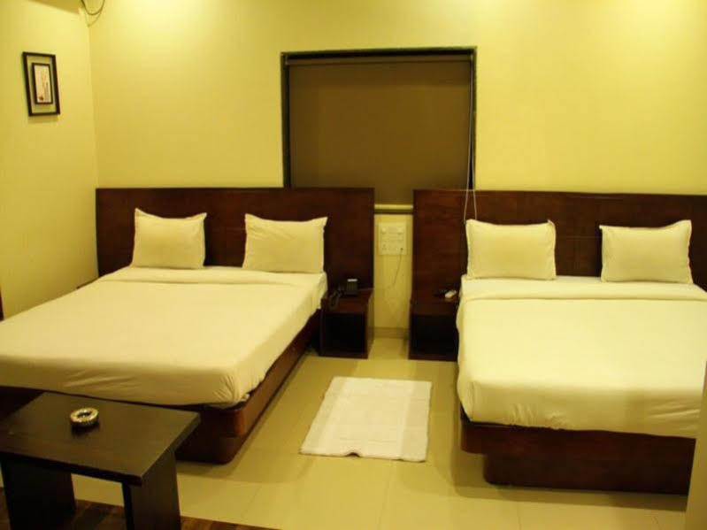 Hotel Sai Regency Daman Exterior foto
